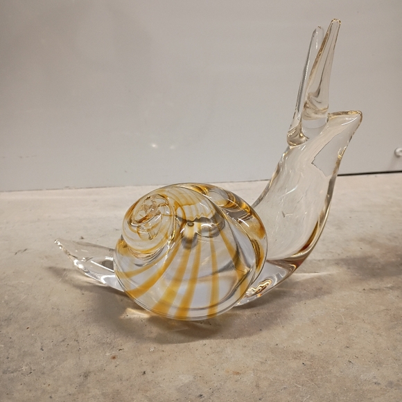 Elegant Italian Glass Snail Sculpture - Gold and Clear - Picture 12 of 16